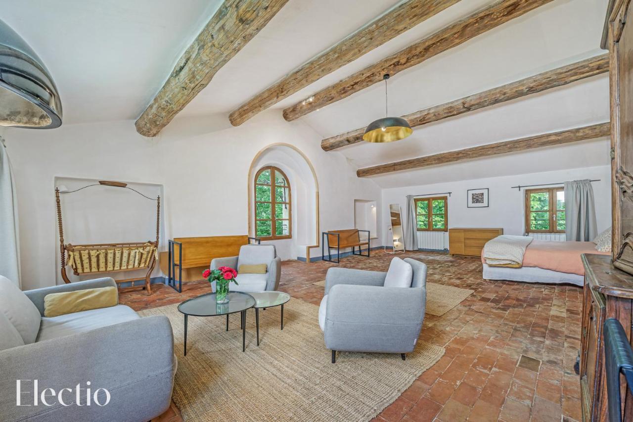 Hotel Parenthese En Luberon Rustrel Exterior foto